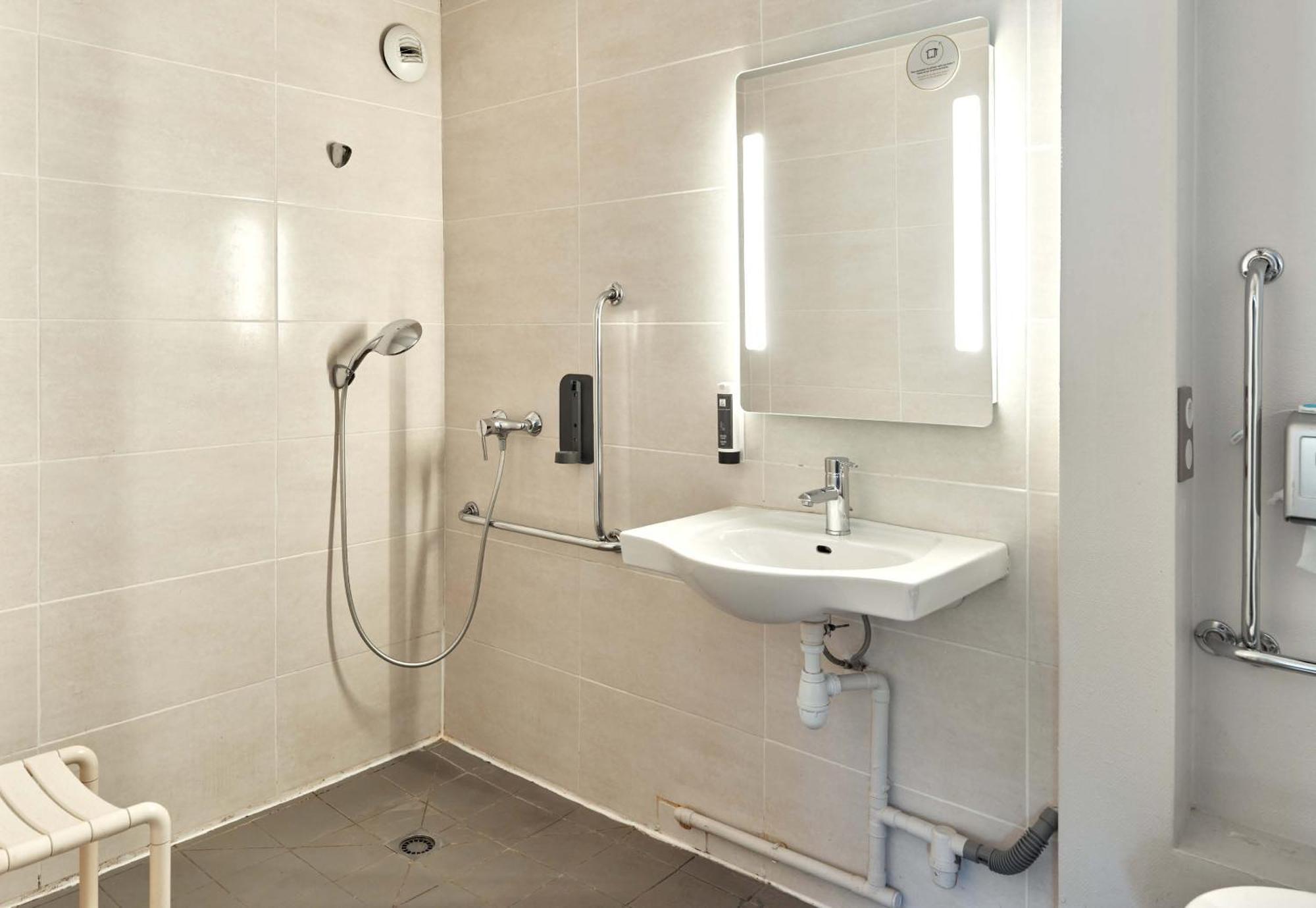 B&B Hotel Corbeil-Essonnes Luaran gambar